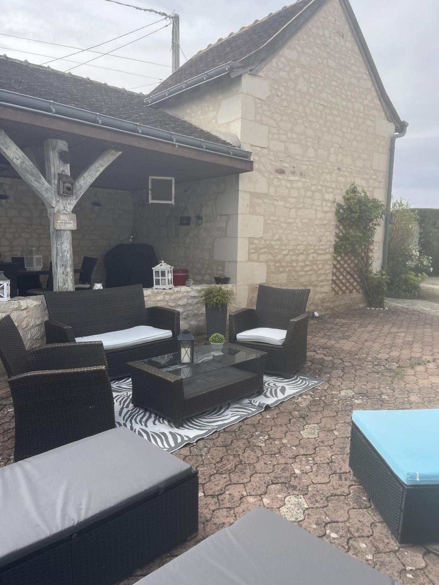 Gite Les Piraudieres Noyant-de-Touraine Exterior foto