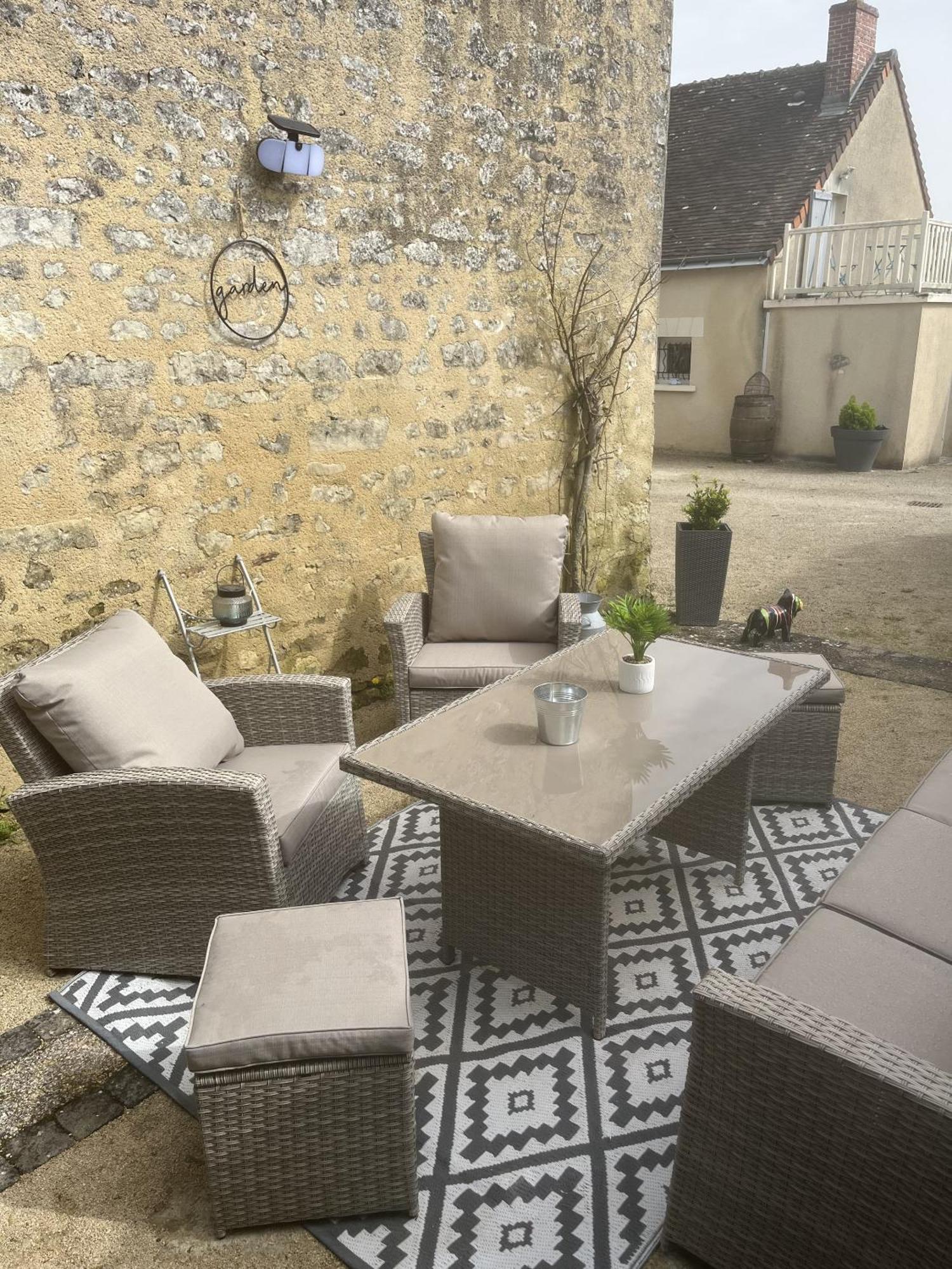 Gite Les Piraudieres Noyant-de-Touraine Exterior foto